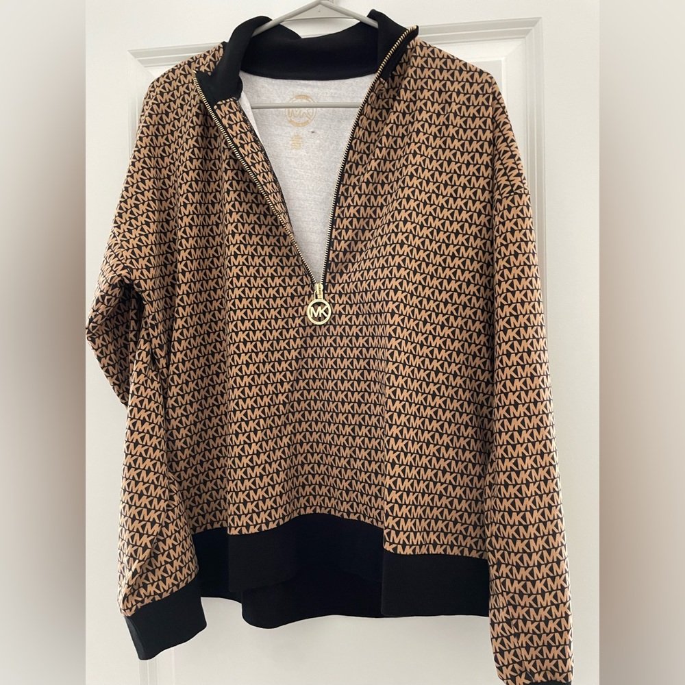 Monogram MK sweater / top